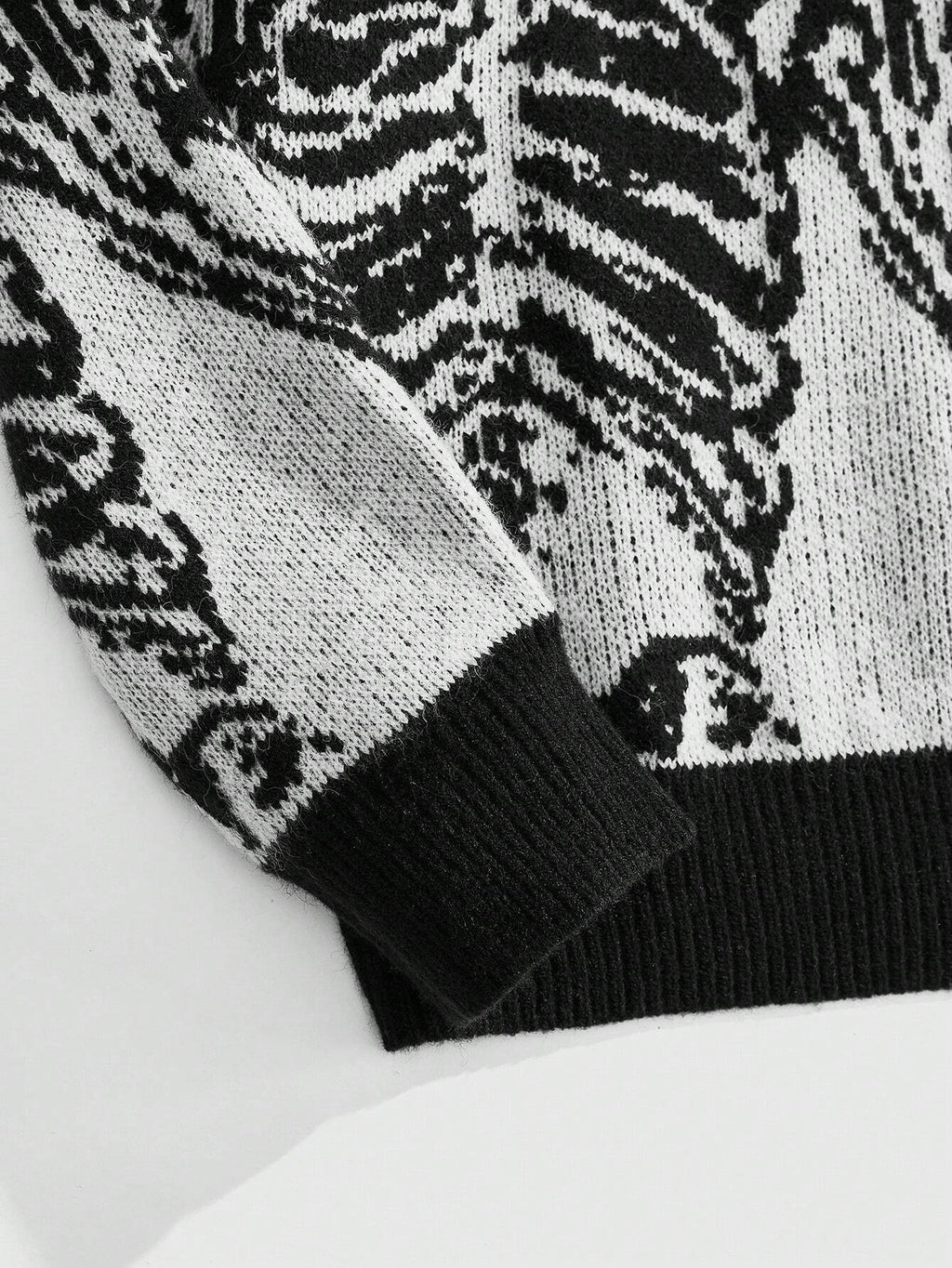 ROMWE MEN Street Life Men'S Autumn/Winter Fashion Streetwear Color Block Skeleton Jacquard Pullover Knitted Sweater, Halloween, Grunge Style